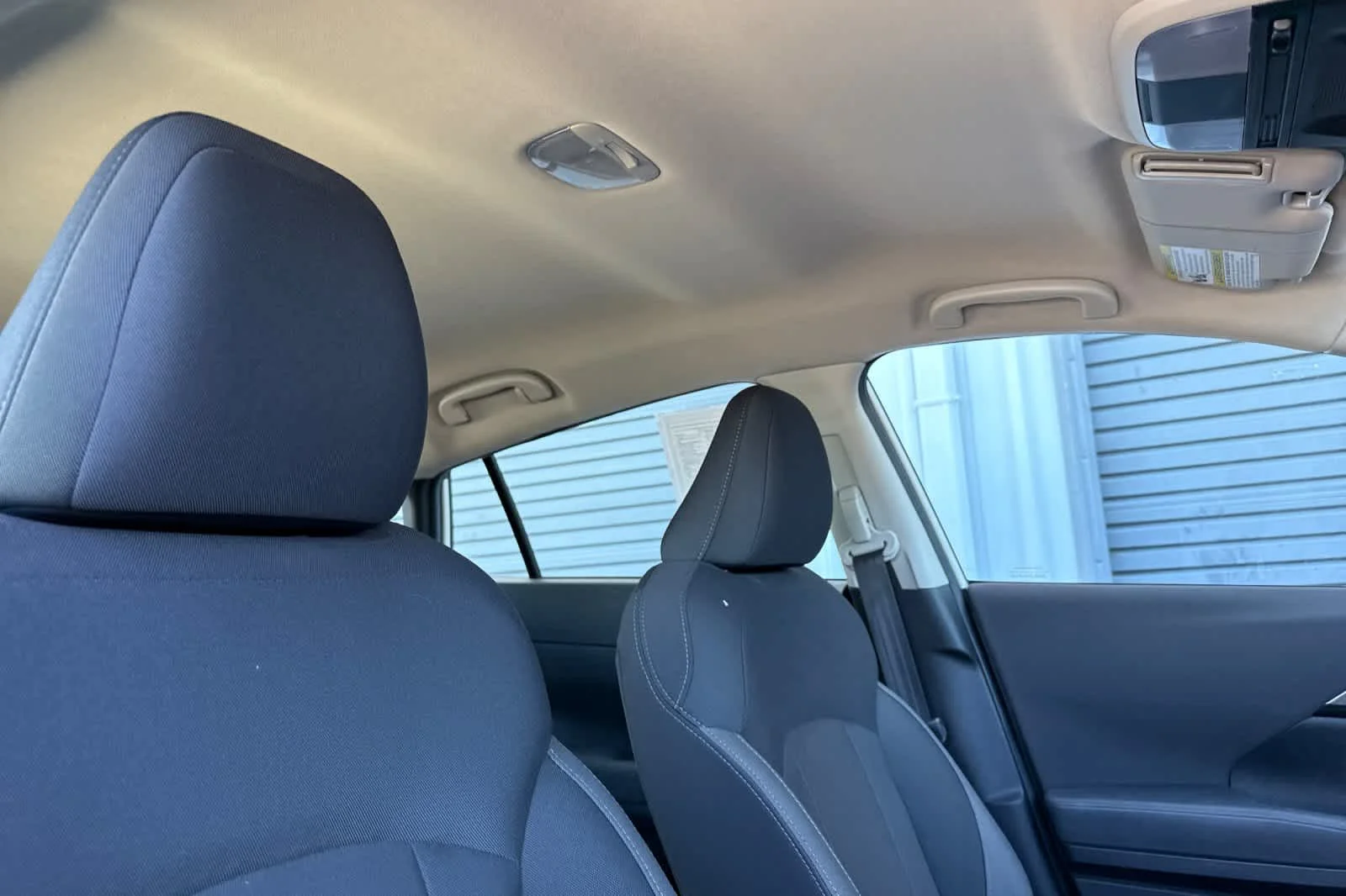 Used 2025 Crystal White Pearl Subaru  image 17