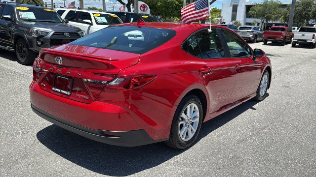 2025 Toyota Camry LE - Photo 10