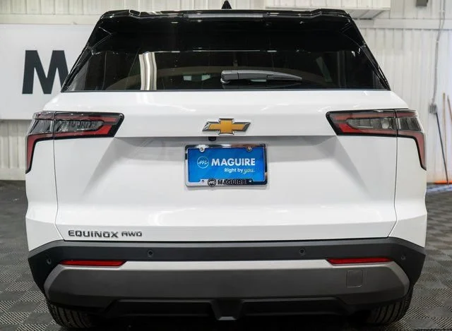 New 2027 Summit White Chevrolet LT image 6