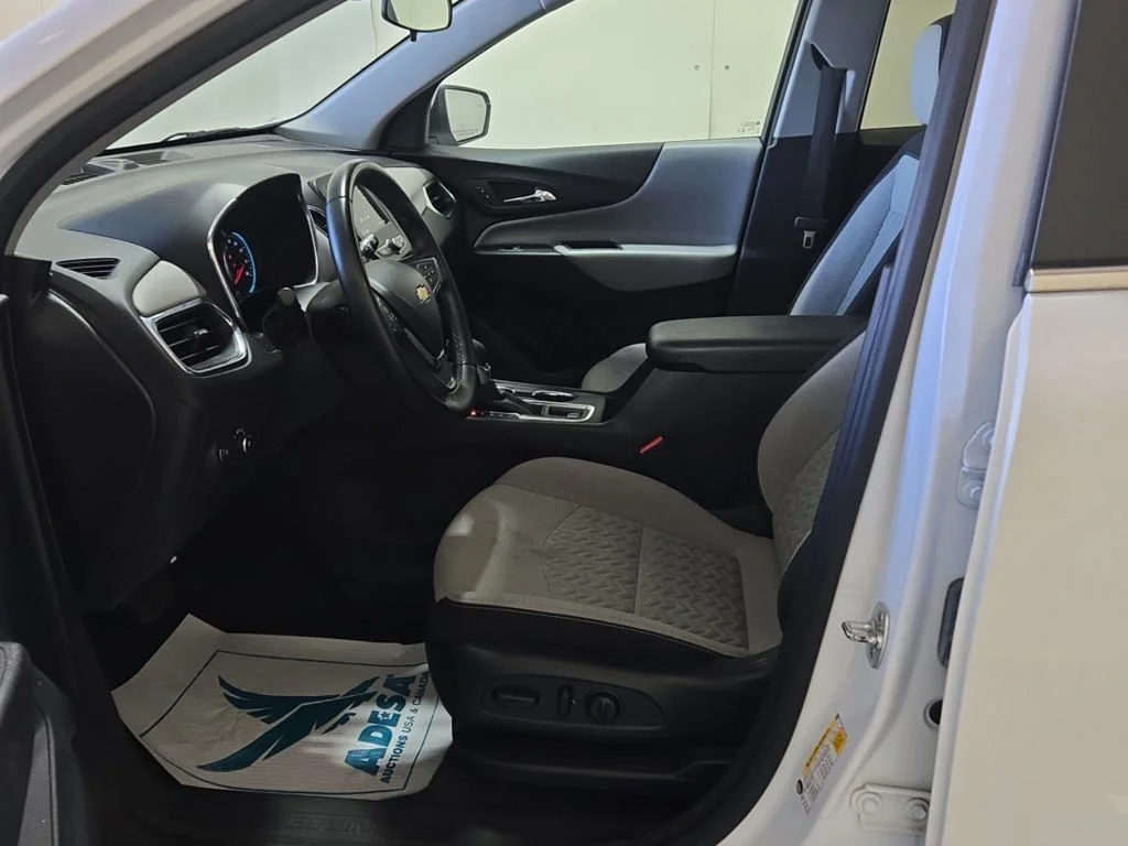 Used 2024 White Chevrolet LT image 7
