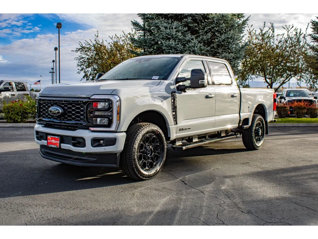 New 2026 Avalanche Ford F-350® Lariat® image 4