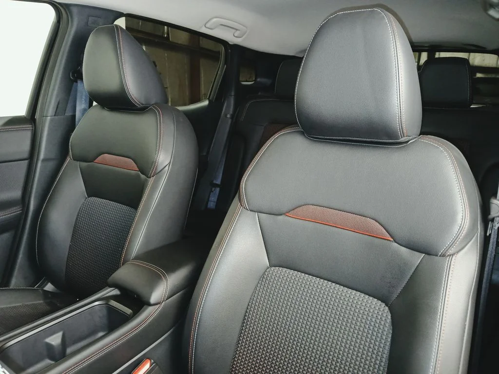 Used 2025 Black Nissan SR image 11