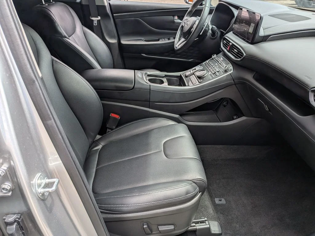 Used 2023 Silver Hyundai SEL image 30