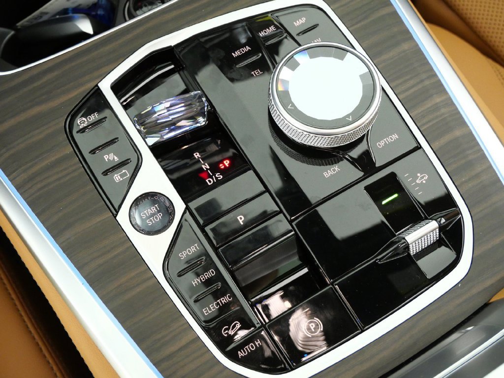 New 2026 Black Sapphire Metallic BMW xDrive50e image 48