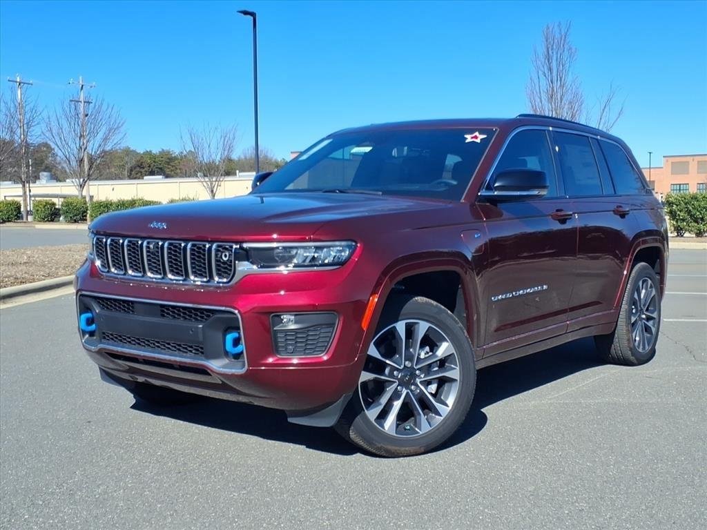 New 2024 Velvet Red Pearl-Coat Exterior Paint Jeep Overland image 33