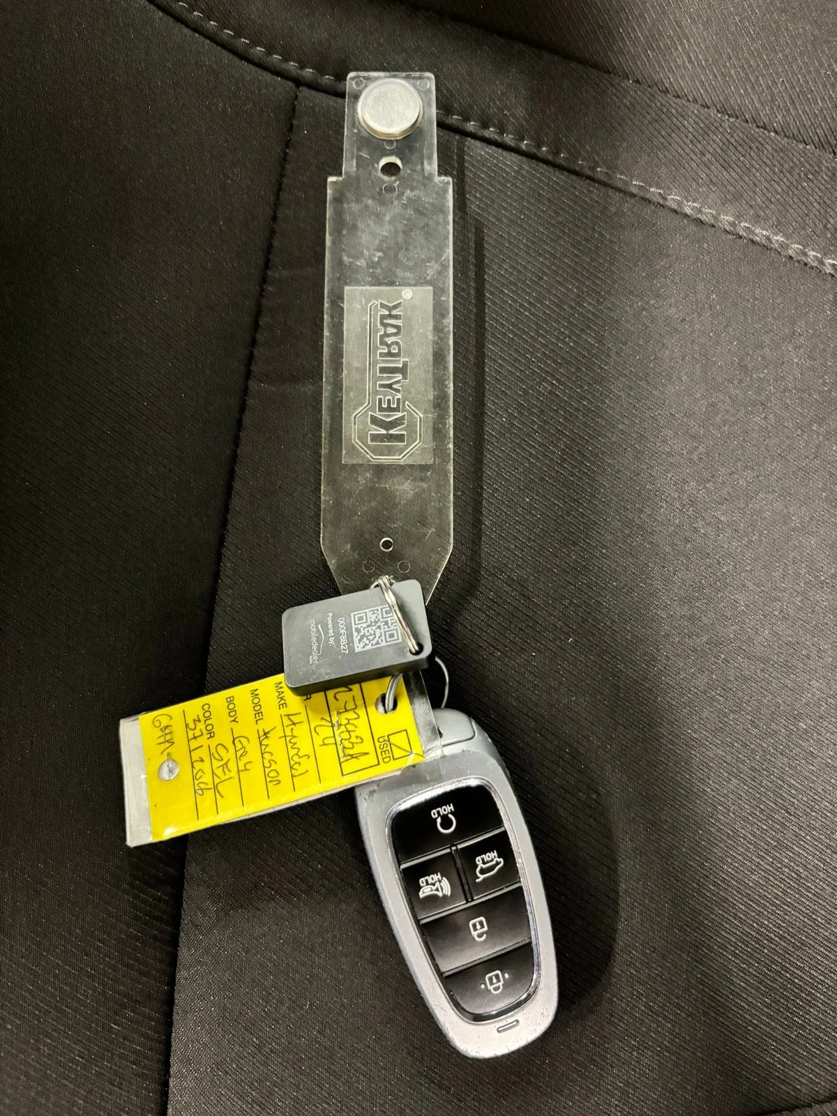 Used 2024 Gray Hyundai SEL image 25