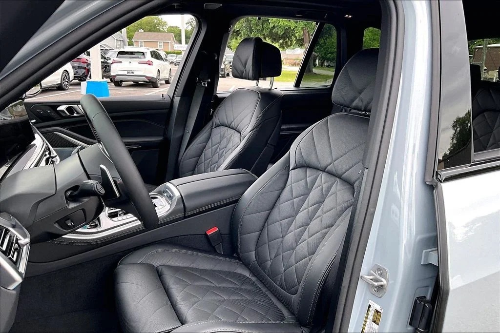 New 2026 BMW X5 M60i 4D Sport Utility