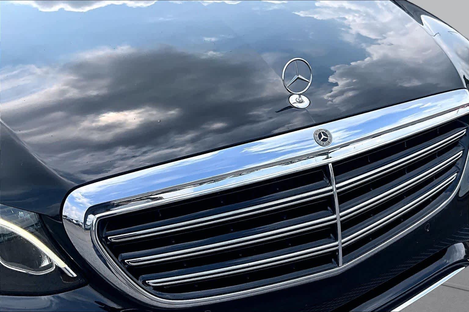Used 2018 Black Mercedes-Benz E 300 image 30