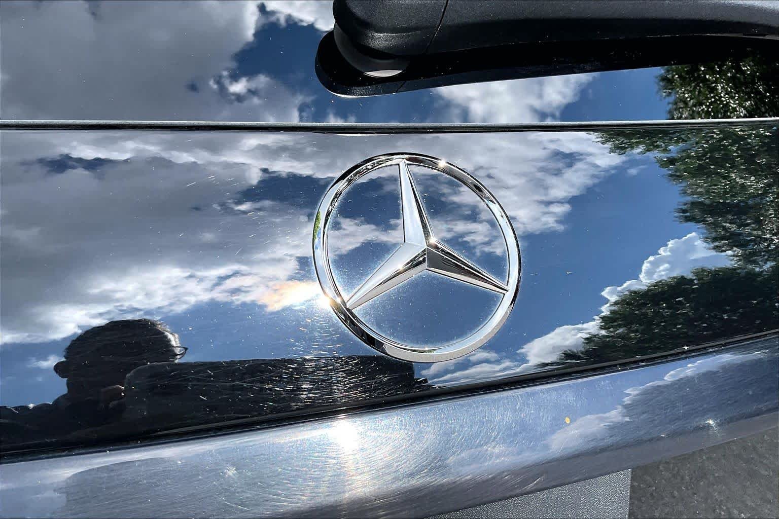 Certified Used 2024 BLACK Mercedes-Benz GLC 300 image 30