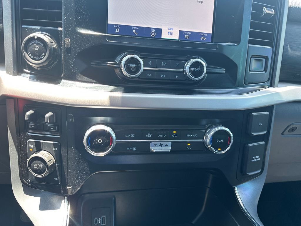 Used 2023 Oxford White Ford XLT image 21
