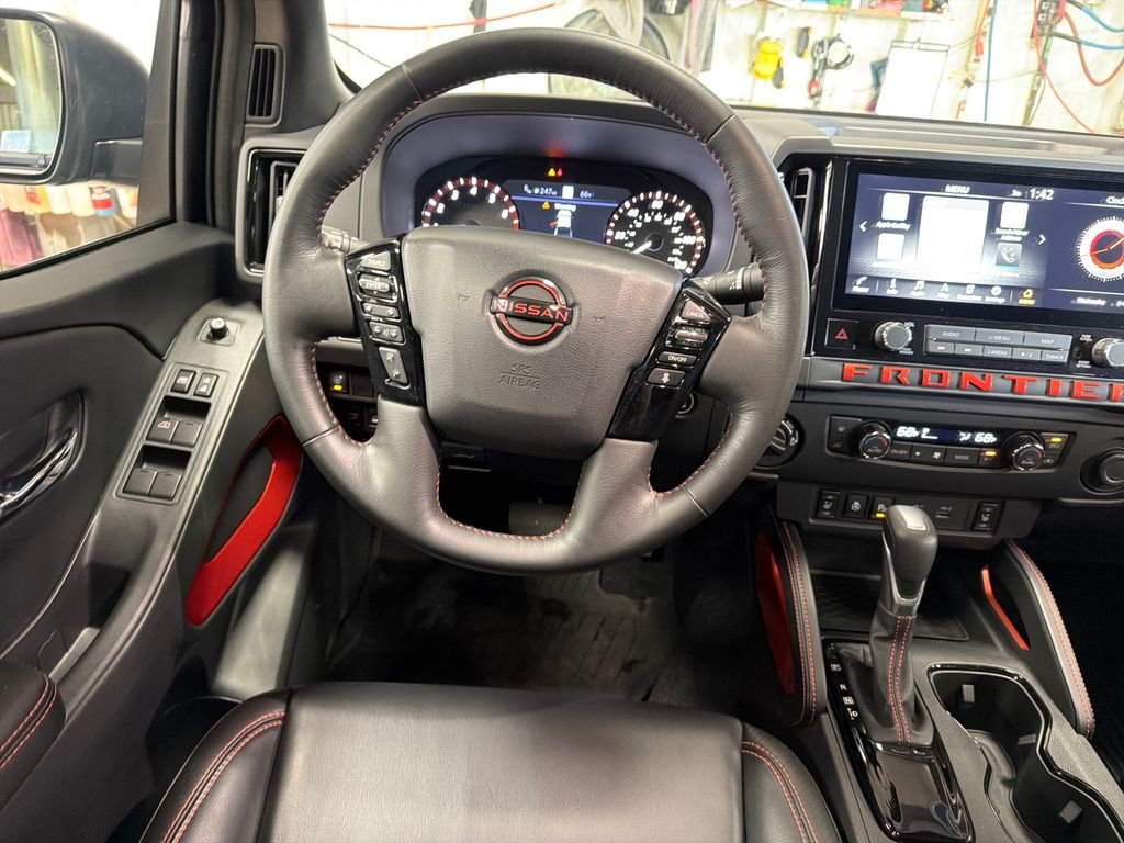 Used 2025 Black Nissan PRO-4X image 23