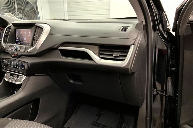 2023 GMC Terrain SLE - Photo 19