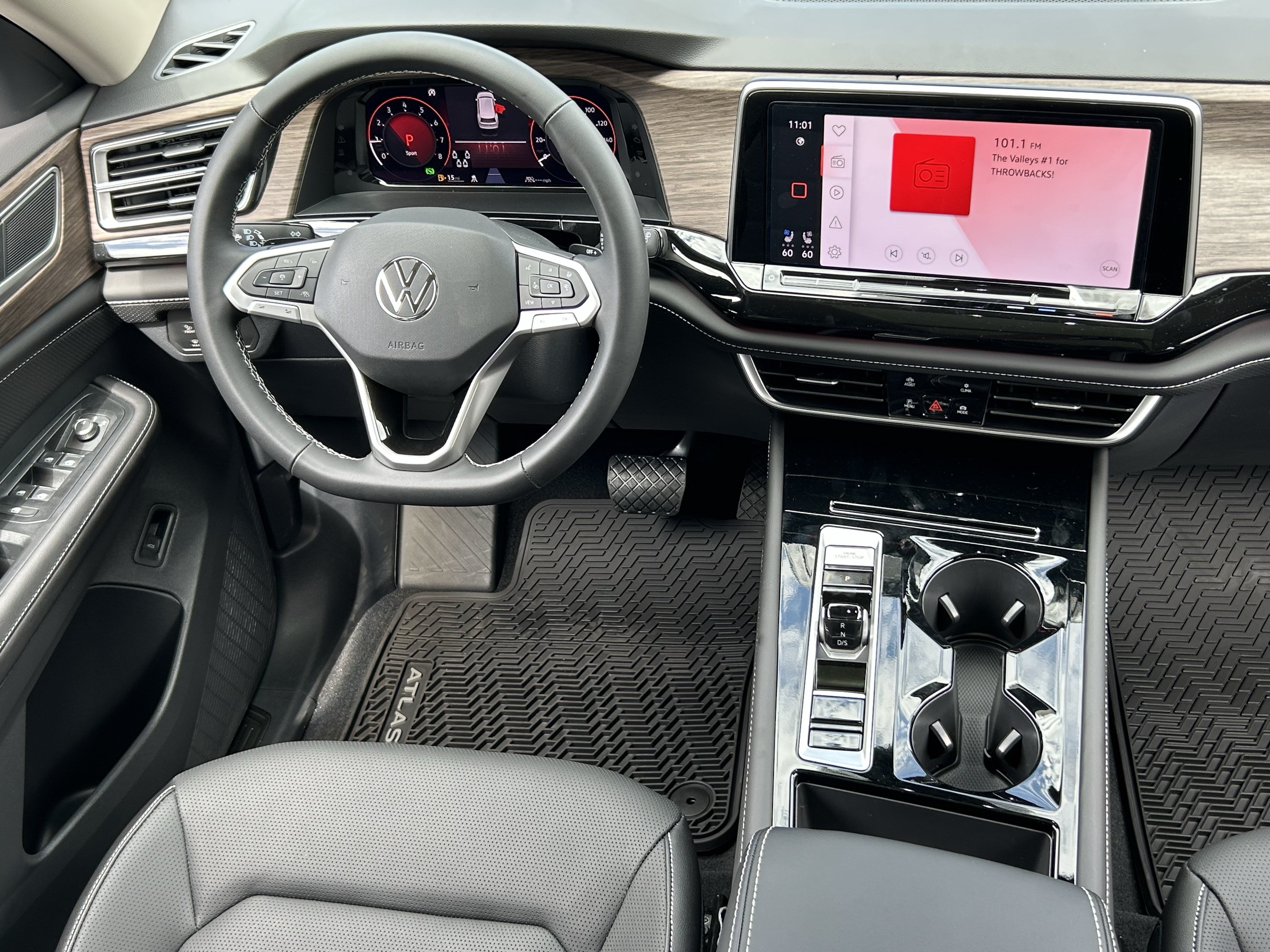 New 2026 Deep Black Pearl Volkswagen 2.0T SEL image 11