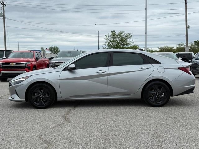 Used 2022 Hyundai Elantra SEL with VIN 5NPLS4AG8NH054134 for sale in Granite City, IL