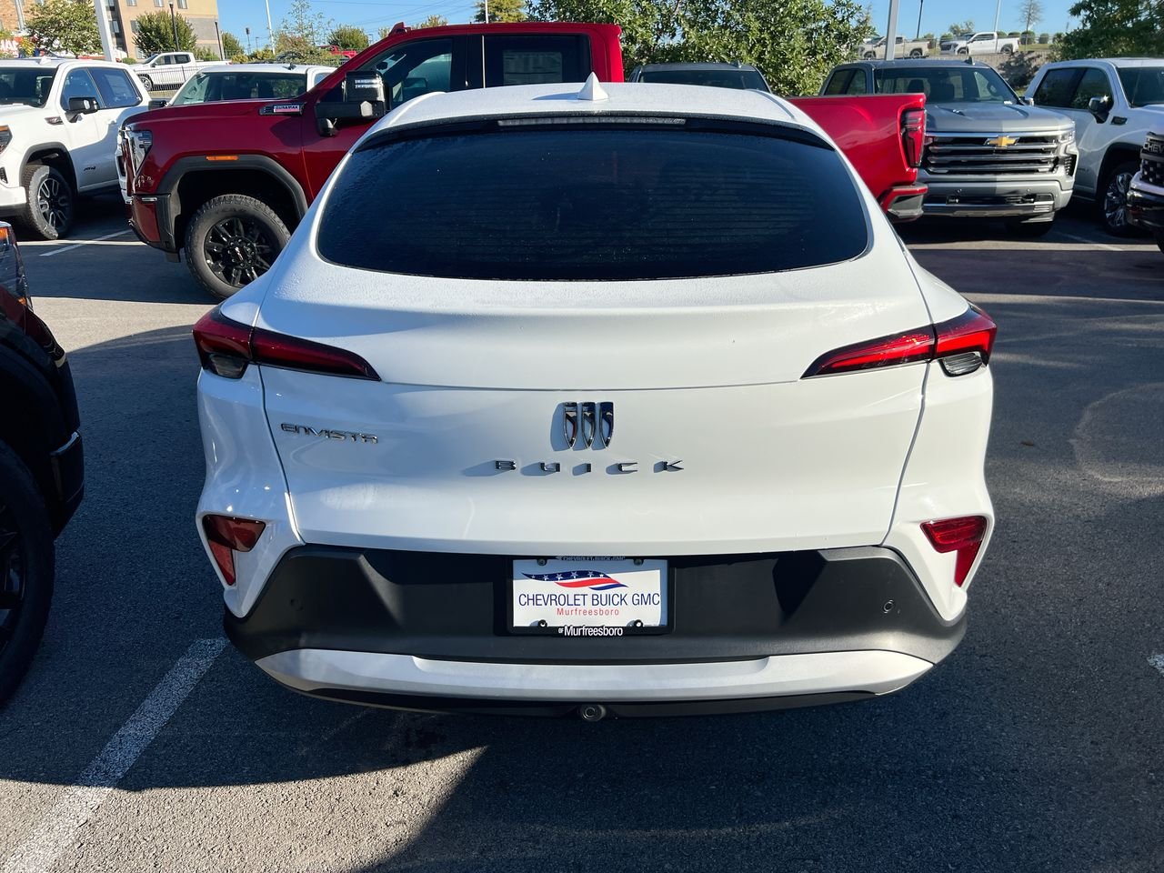 Used 2025 Summit White Buick Preferred image 9