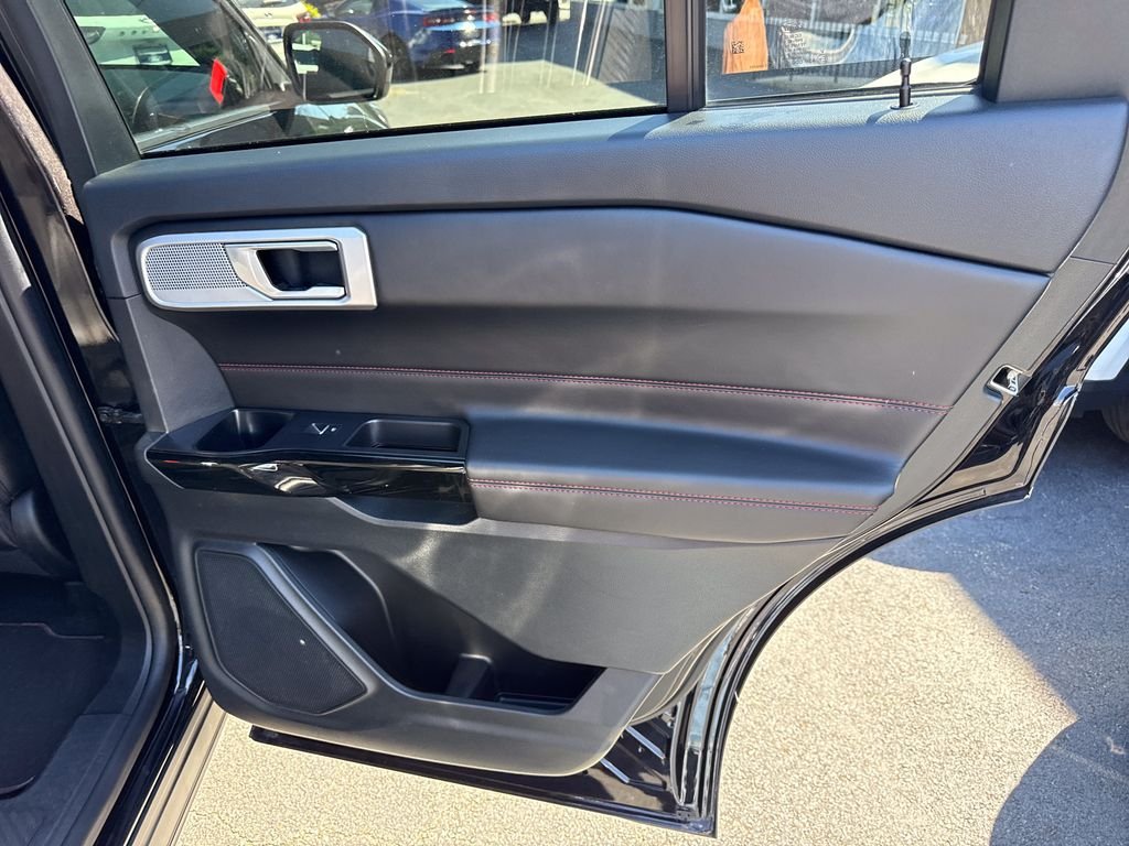 Used 2023 Black Ford ST-Line image 29