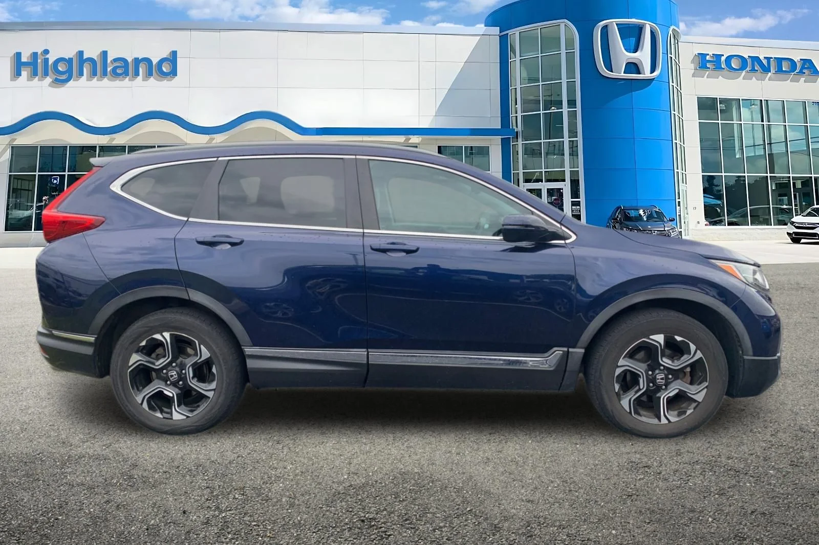 Used 2019  Honda Touring image 5