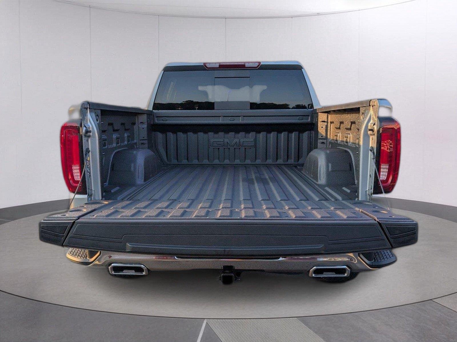New 2026 Sterling Metallic GMC SLT image 5