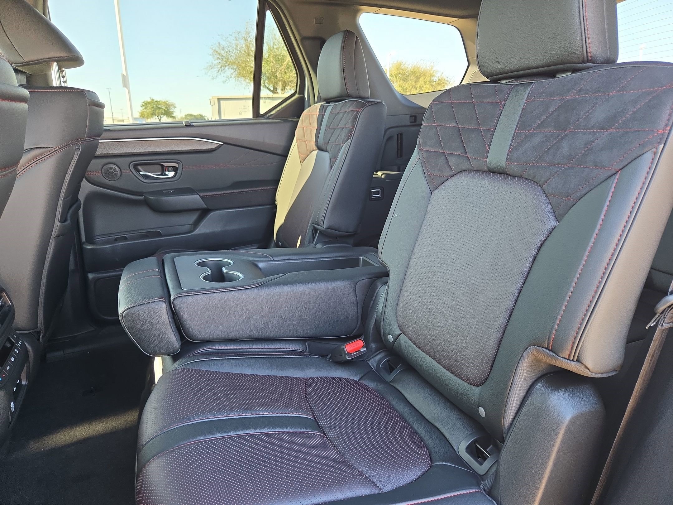 New 2026 Sonic Gray Pearl Honda Black Edition image 15