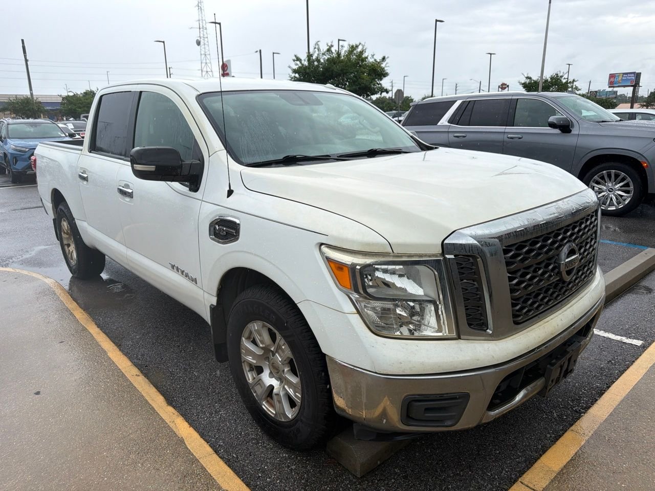 Used 2017 White Nissan SV image 3
