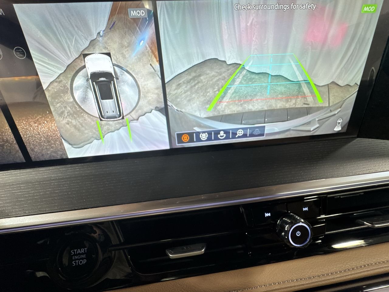 2025 INFINITI QX80 Sensory 4WD - Photo 22