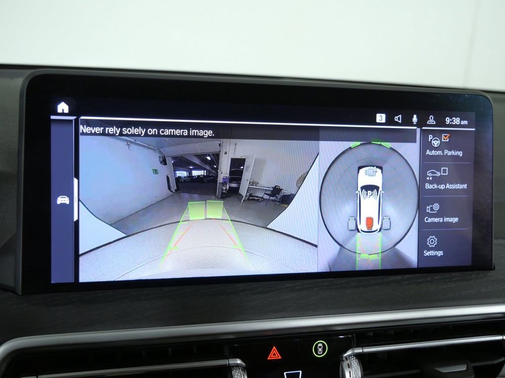 Used 2024 White BMW xDrive30i image 50