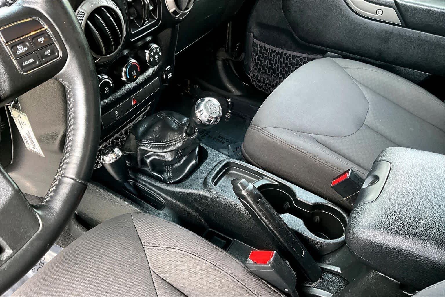 Used 2016 Black Clearcoat Jeep Sport image 17