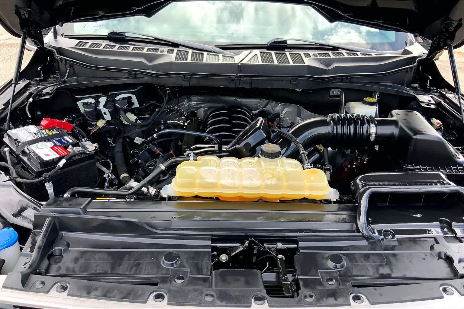 Used 2022 Carbonized Gray Ford LARIAT image 31
