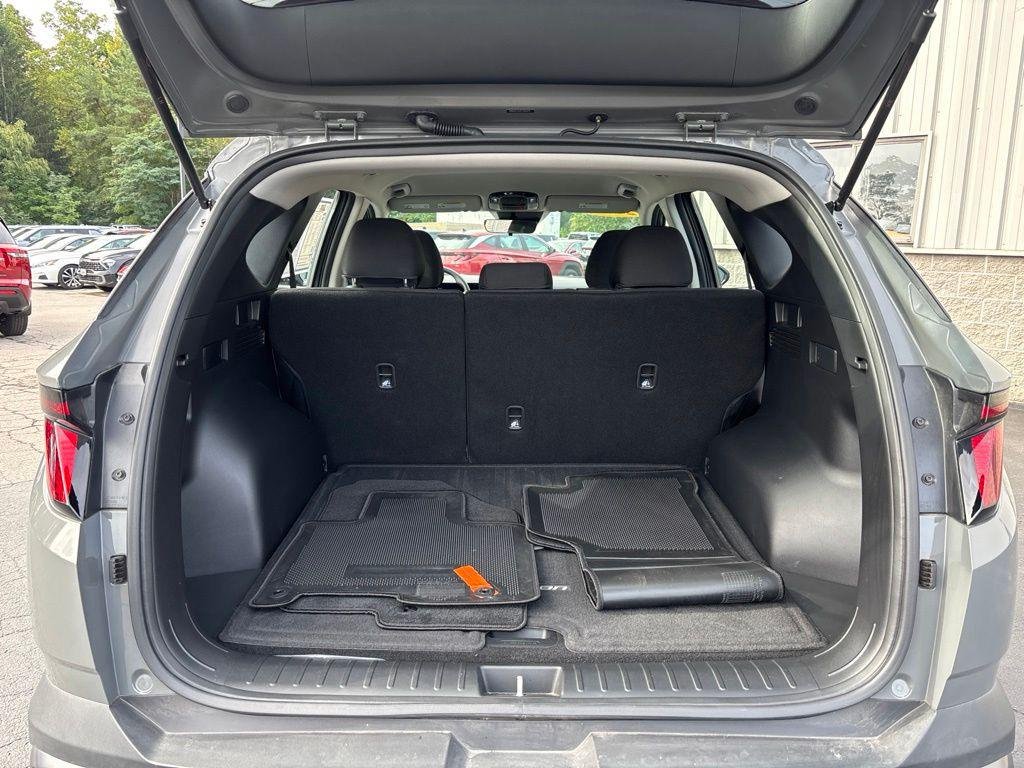 New 2026 Gray Hyundai SE AWD image 11