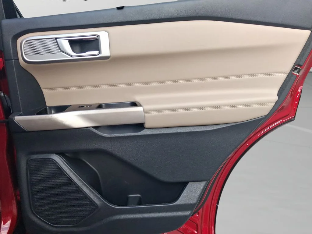 Used 2023 Red Ford Limited image 29