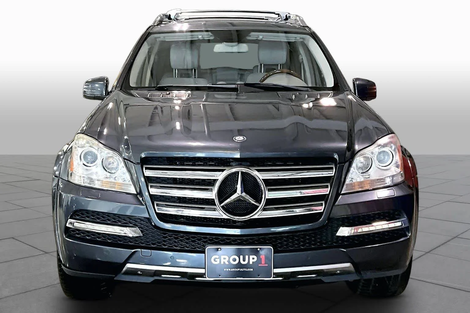 Used 2011 Black Mercedes-Benz GL 550 image 4