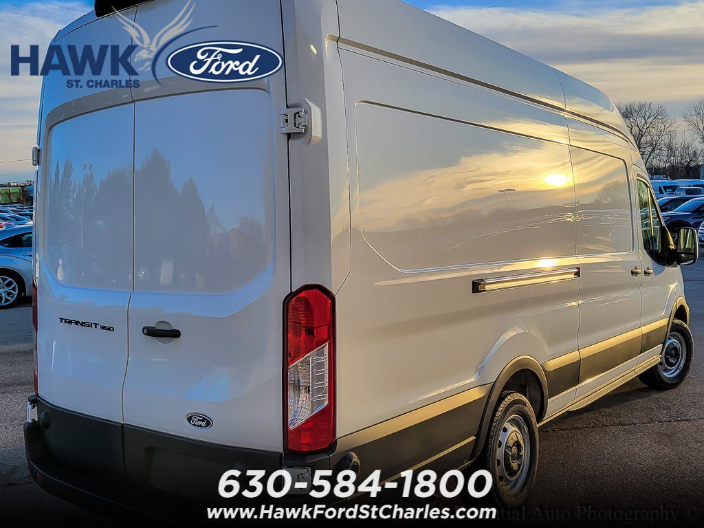 New 2026 Oxford White Ford Cargo Van image 7