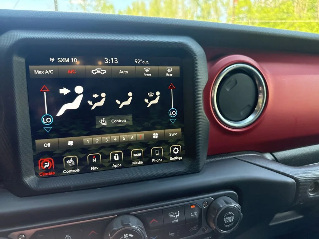 Used 2020 Black Jeep Rubicon image 25