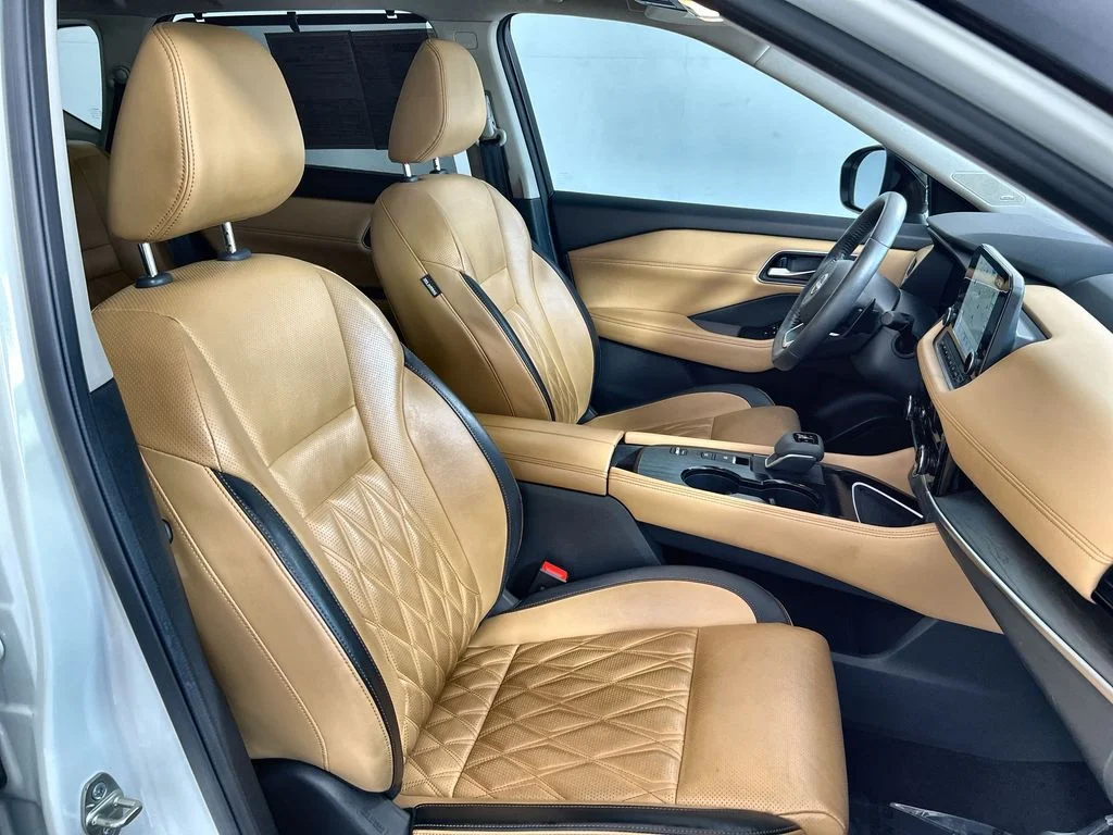 Certified Used 2022 White Nissan Platinum image 26
