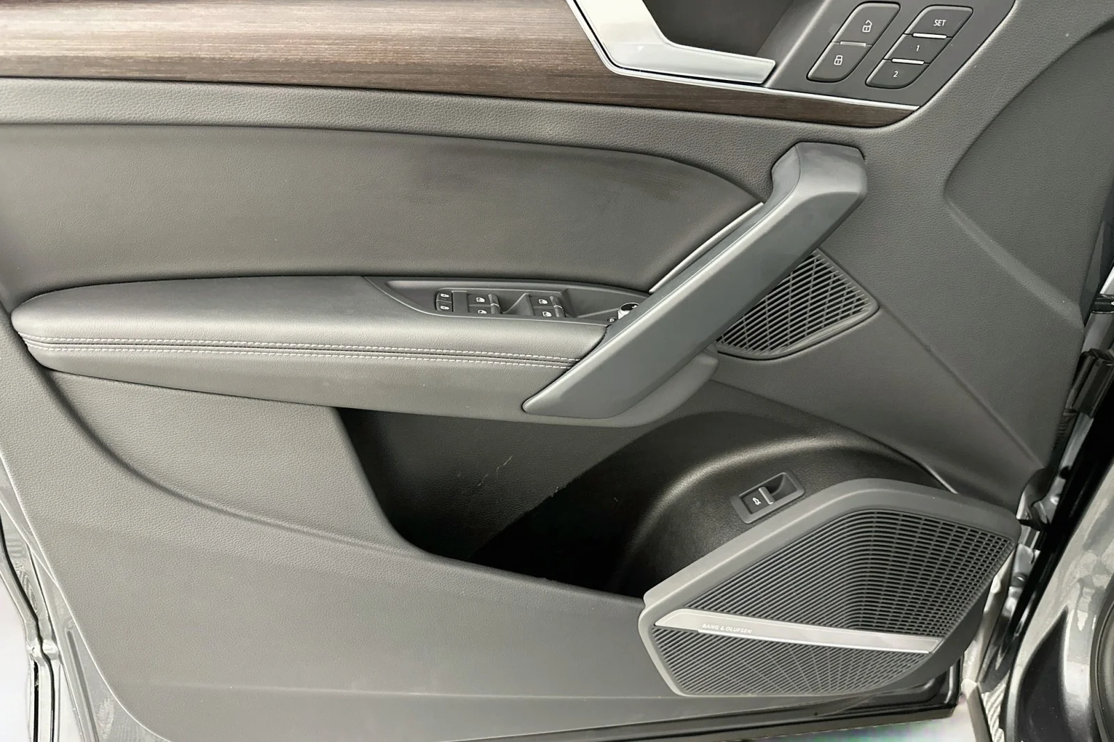 Used 2023 Daytona Gray Pearl Effect Audi S line Prestige image 21