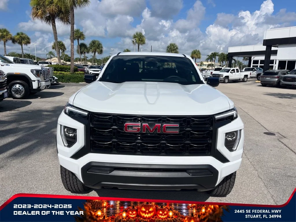 New 2026 Summit White GMC Elevation image 2
