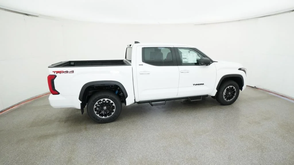 New 2026 Ice Cap Toyota SR5 image 13