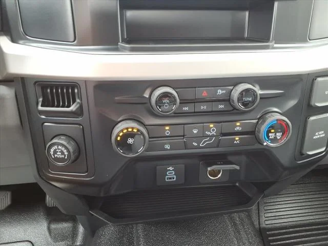 New 2026 Carbonized Gray Metallic Ford XL 2WD image 29