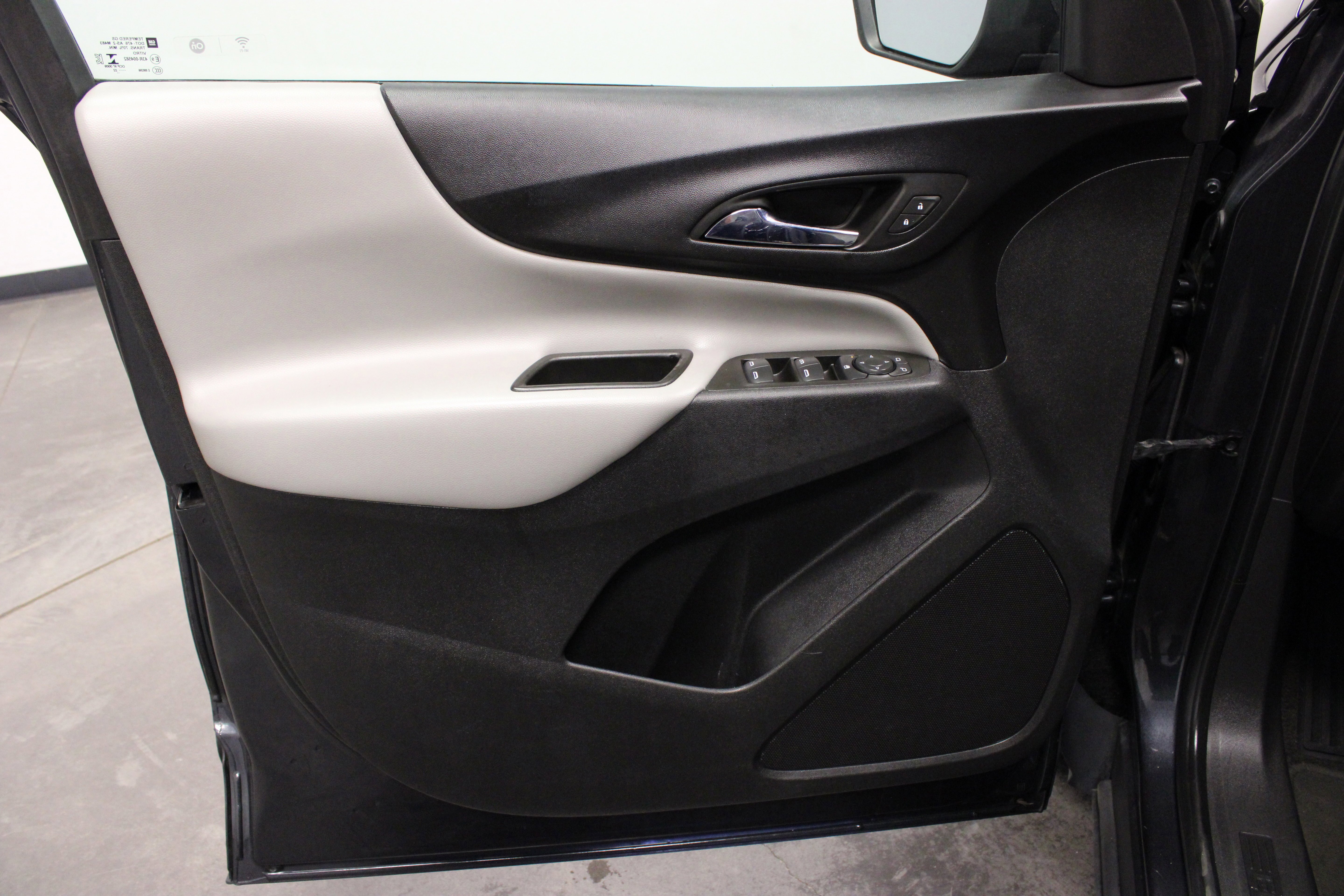 Used 2022 Iron Gray Metallic Chevrolet LS image 17