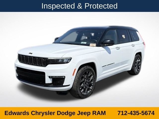 Used 2025 White Jeep Summit image 3