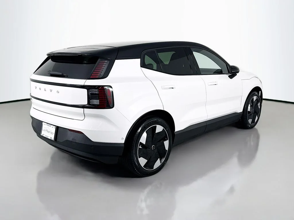 New 2026 Crystal White Volvo Twin Motor Performance Ultra image 9