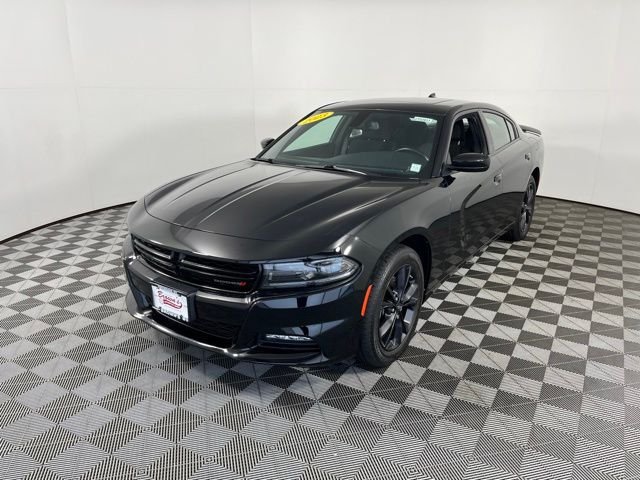 Used 2023 Black Dodge SXT image 3