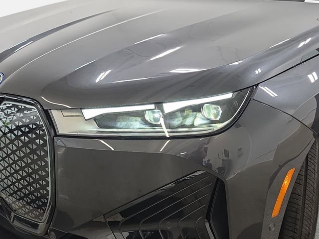 Certified Used 2025 Dark Graphite Metallic BMW xDrive50 image 28