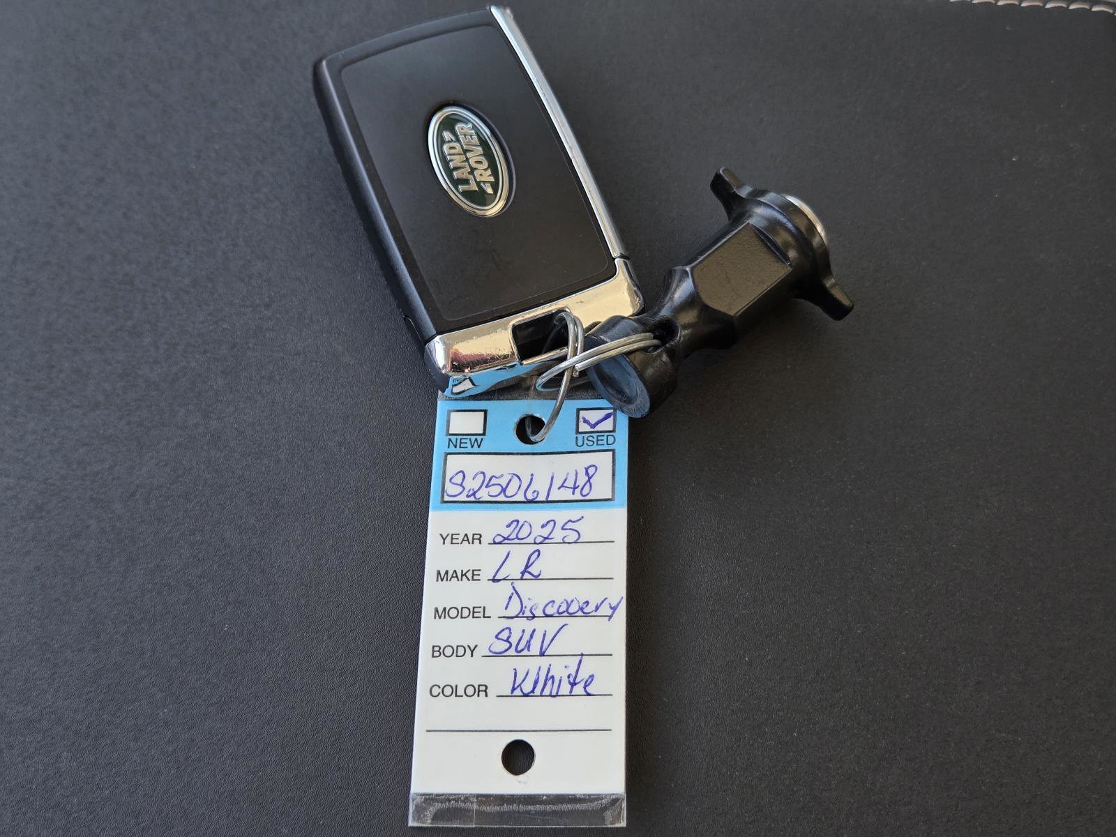 Used 2025 Fuji White Land Rover Dynamic SE image 43