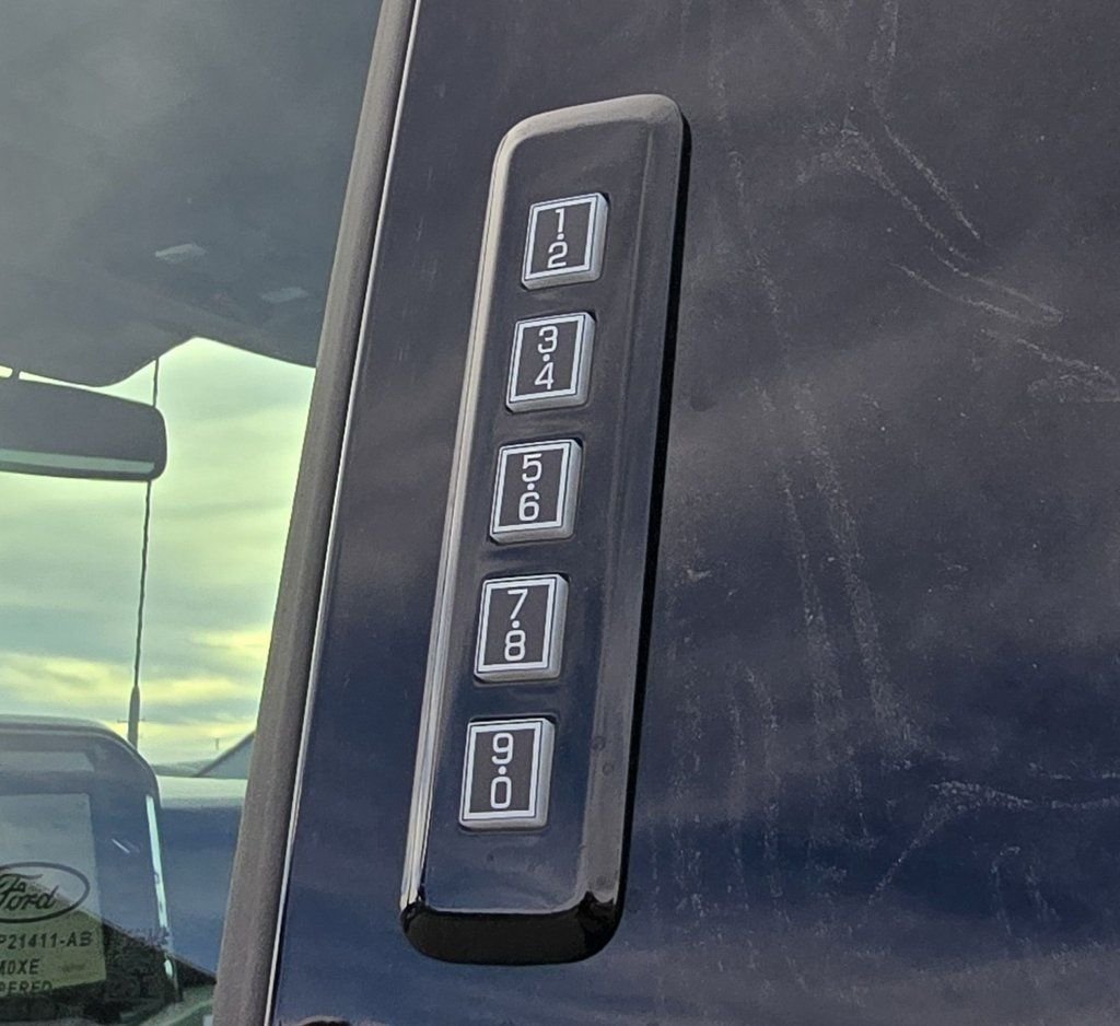 New 2026 Avalanche Ford F-350® XLT image 12