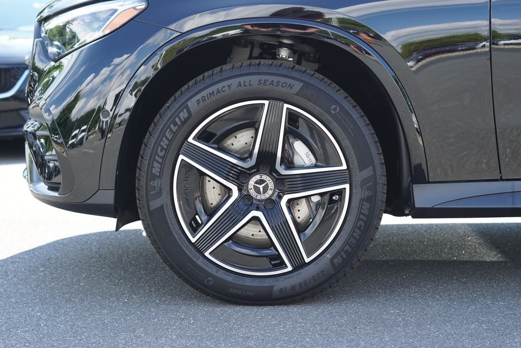 New 2026 Black Mercedes-Benz GLC 300 image 9