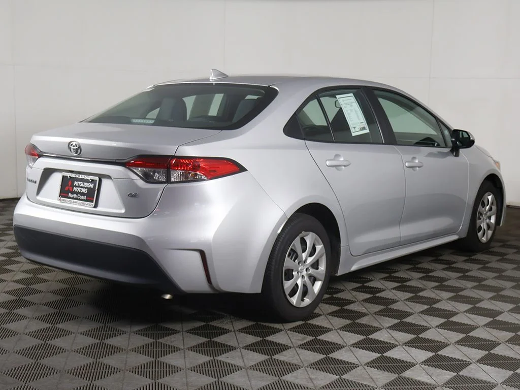 Used 2025 Silver Toyota LE image 7