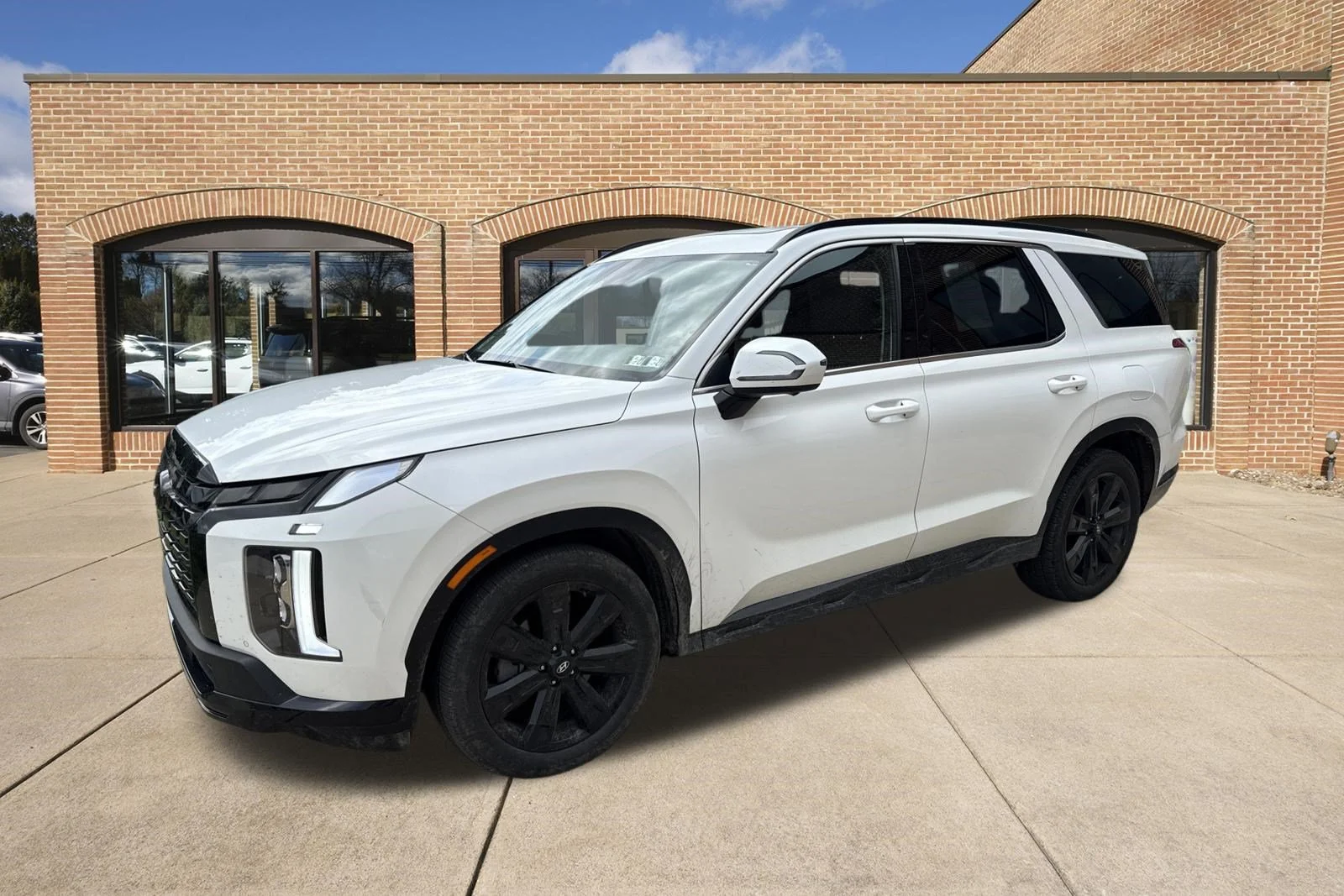 Used 2025 Hyper White Hyundai XRT image 7