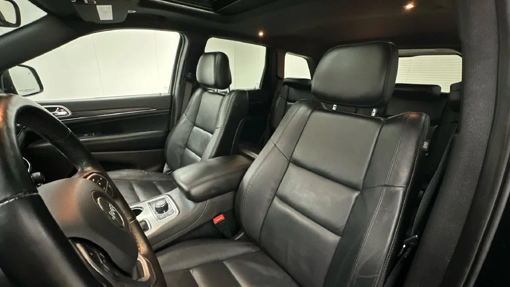 Used 2021 Black Jeep Limited image 9