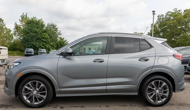 Used 2023 Gray Buick Select image 9